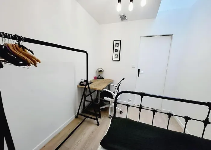 Enjoy Old Town Side Nice-modern Apt-loft With Ac شقة