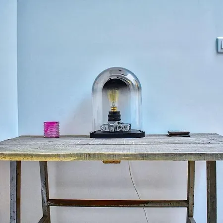 Enjoy Old Town Side Nice-modern Apt-loft With Ac