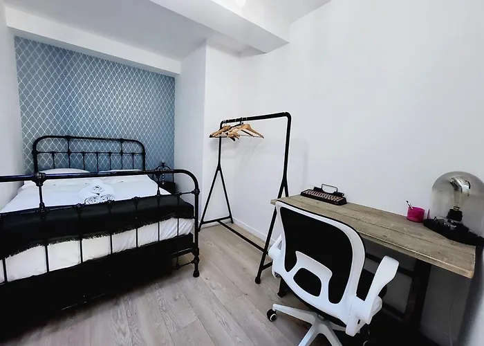 Apartment Enjoy Old Town Side Nice-modern Apt-loft With Ac Nice