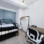 Enjoy Old Town Side Nice-modern Apt-loft With Ac アパート