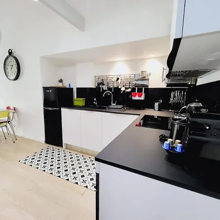 Aux Portes Du Vieux-Nice - 2Chambres / 4 Personnes - Central & A/C * ニース