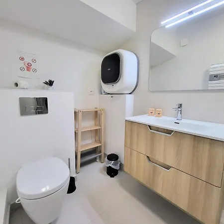 Aux Portes Du Vieux-Nice - 2Chambres / 4 Personnes - Central & A/C アパート *