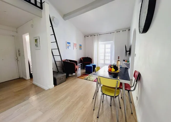 Enjoy Old Town Side Nice-modern Apt-loft With Ac
