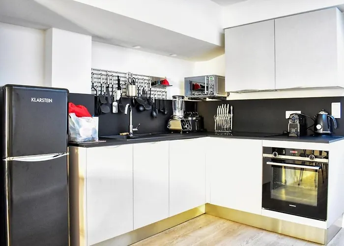 Appartement Enjoy Old Town Side Nice-modern Apt-loft With Ac Nice